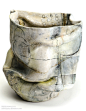 Brenda Holzke土著陶瓷，脫離現代世俗的紋理，不規則的陶土造型，將無生命的粘土燒制後賦予生命。_素面造SUMAYZOY