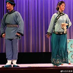 (75 封私信 / 48 条消息) 你见过穿汉服最好看的人是什么样子？ - 知乎 : 中国女漫画家夏达。初中时看她长这样，结果现在还是这样看见题主提名放的图就是达叔哈哈童颜～  多图预警…