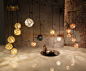 Tom Dixon，在成名前，他的履历完全和设计沾不上边，反而跟组建摇滚乐队有关，在艺校曾是乐队的贝斯手，还出过唱片。如今他是当代英国工业设计的代表，他注重材质，重视技术，融合文化，作品造型简洁充满科技工业风格。米兰设计展、ICFF（国际现代家具展）及英国100% Design London等知名展览都是他的发展阵地，全球50多个国家都布点销售着他的作品，各大博物馆更是列名典藏。而他的设计理念，对科技的理解，对文化的融合，都体现在了这些精巧不凡的灯具中。