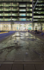 The CommonGround and Sky Farm at Eskenazi Health Hospital by DAVID RUBIN Land Collective :   DAVID RUBIN Land Collective：埃斯基纳斯医院的公共场所是一个占地1.5英亩的广场，位于一个10多英亩的医院园区内。Commonground为高水平的设计提供了参与和规划的机会——吸引印第安纳波利斯地区的任何人，无论是否寻求Eskenazi的服务。该项目包...