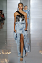 Balmain Spring 2019 Ready-to-Wear Fashion Show : The complete Balmain Spring 2019 Ready-to-Wear fashion show now on Vogue Runway.