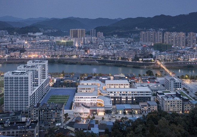 南山五福堂外国语学校，湖北