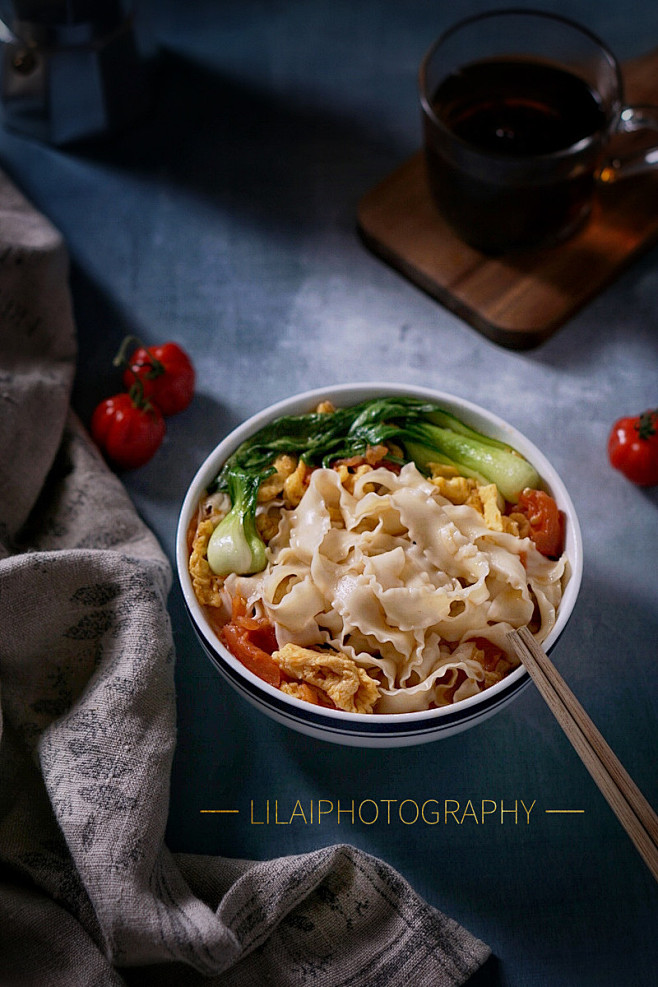 番 茄 鸡 蛋 面