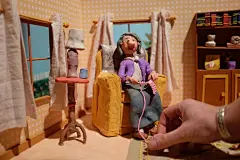 littlething恋物志
2小时前
来自 iPhone客户端
#恋物手作#
来自澳洲的Kate Isobel Scott，
是一位独爱橡皮泥的综合艺术家，
她能把泥巴捏成定格动画、平面海报，
脏兮兮的双手，
做出的都是俏皮可爱的作品。