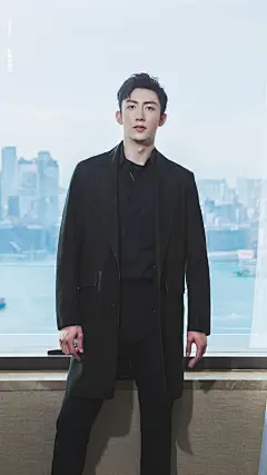 #黄景瑜红海行动# 壁纸
一点点港
@Johnny黄景瑜 ​​​​