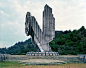 被遗弃的前南斯拉夫纪念碑式雕塑。 - │Icê Blüe│ - ∑xtent°∧rt，2011