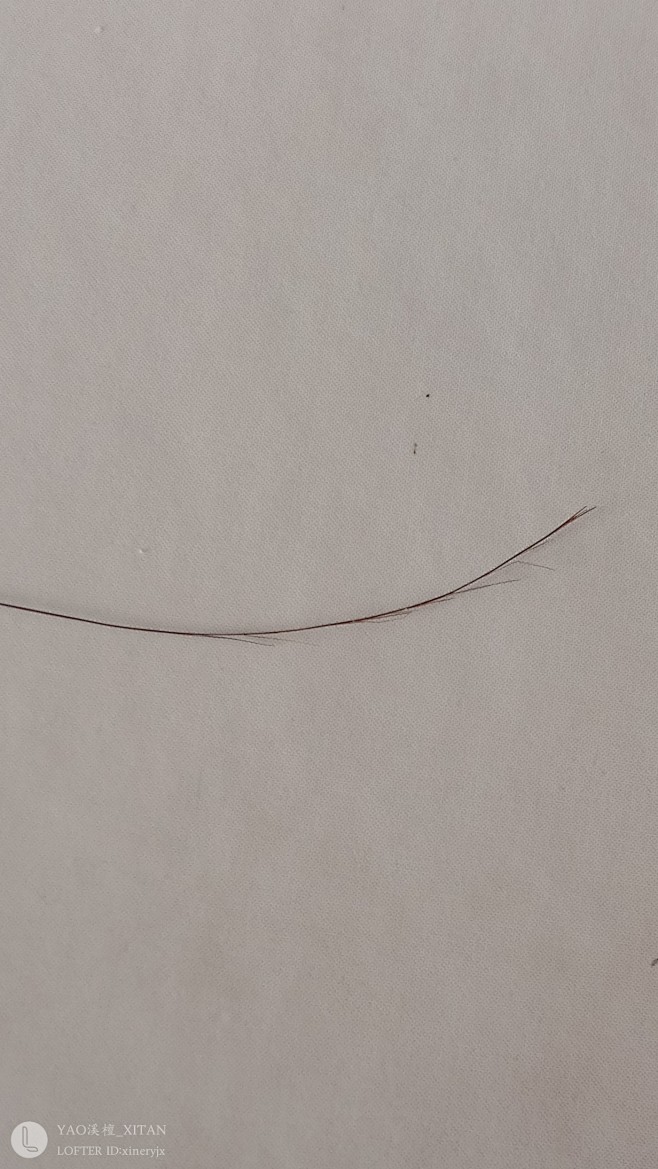 这……这是我的……一根……头发
