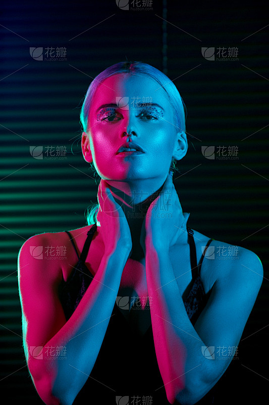女人,色彩鲜艳,影棚拍摄,霓虹灯,明亮,...