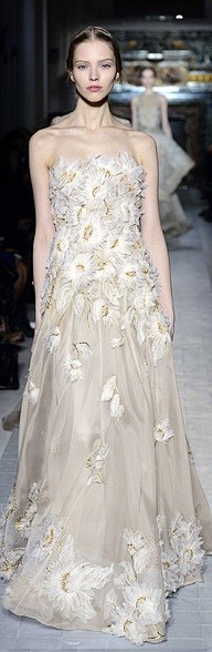 #Valentino Haute Cou...