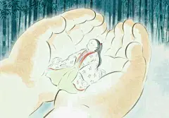 top74.《辉夜姬物语》
严格来说，动画电影并没有镜头，不过幅画面真的萌爆了，简直要把楼主的这个少男心融化了好么！一直对于中国没有好的动画电影感到遗憾（当然大圣归来还是不错滴），毕竟我们有着那么丰富的民间传说和历史故事作为素材。可是以宫崎骏为代表的日本动画电影却经常能拍出很多走心的好电影。当然，这部《辉夜姬物语》是吉卜力另一位灵魂人物高畑勋的作品。
