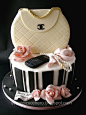 @KatieSheaDesign ♥  Love it!  #Chanel #Cake