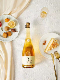 UED-刘采集到起泡酒