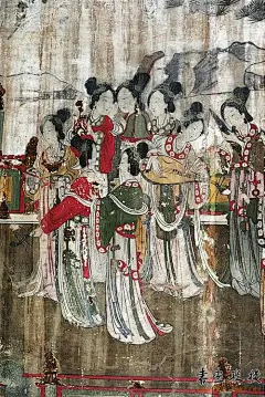 汾阳圣母庙，又名后土庙。因庙内供奉后土圣母，故名。该庙唐前兴建，明嘉靖二十八年（1549年）重建。现存大殿三楹，殿内东、西、北三壁绘壁画，总面积54.9平方米，艺术水准较高，系庆城王府聘名师绘制。北壁画后宫情景，皆围绕圣母塑像展开画面。亭台楼阁、曲榭回廊，其间植松梧、竹石，在花木扶疏之中众多宫女、乐伎缓步走来。乐伎身姿秀美，调试乐器，为圣母献艺。乐队身后是宫女和侍从，或执伞盖，或抬食盒，或捧醇酒。她们三五成群，相互顾盼。各种景物的布列，有疏有密。