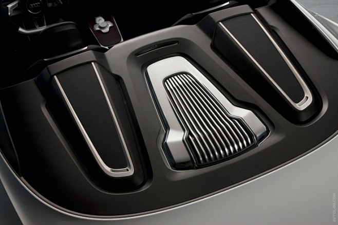 2010 Audi e-tron Spy...