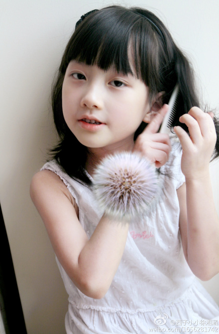 西子小小 