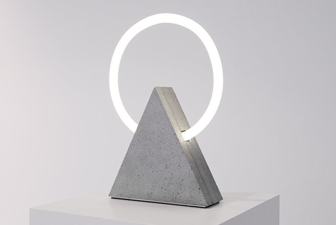 Os & Oos推出几何形状灯具，抽象造...