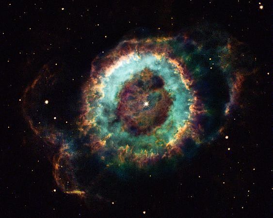 小幽灵星云NGC 6369是很多业余天文...