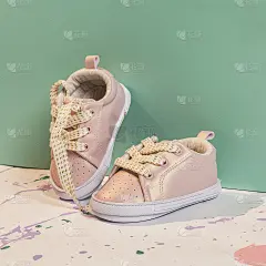 妇女儿童时装-女童服装;婴儿鞋