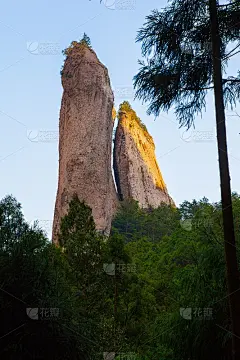 雁荡山的大龙瀑布景区