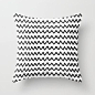 BLCK AND WHITE ZIGZAG Throw Pillow