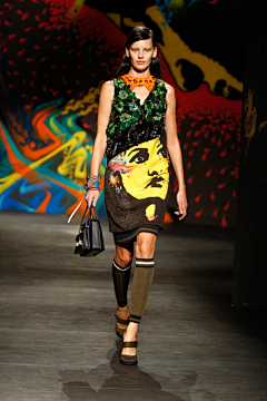 lneekaa采集到PRADA 2014ss