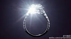珠宝银饰素材设计；首饰灵感设计；黄金 铂金 钻石戒指创意海报设计；高端珠宝黄金银饰设计参考；周生生珠宝、周大福、卡地亚、宝嘉丽、施华洛世奇珠宝黄金设计参考案例、创意排版广告设计；创意构图；情人节banner参考，文案创意案例；高端平面设计灵感；天猫珠宝银饰海报banner排版参考案例；@北坤人素材
