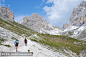 白云岩山脉
Dolomites mountains