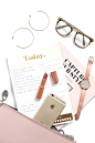50 Blog Post Ideas (weardaisywent) : I thought I would share some blog post ideas with you all for those days you’re lacking inspiration or stuck in a rut. I love reading these types of post as they help to motivate me and refresh my tho