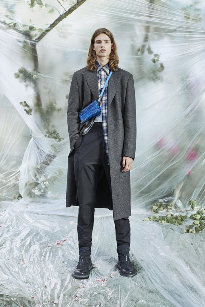 LOOKBOOK: DIOR MEN R...