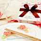 http://shop.sc.weibo.com/h5/goods/index?iid=110031710421100003360085 Like the Scene of falling cherry blossom? Let's take a little close to this romance. Our spring themed cherry blossom ceramic chopsticks holder #wedding gifts# 