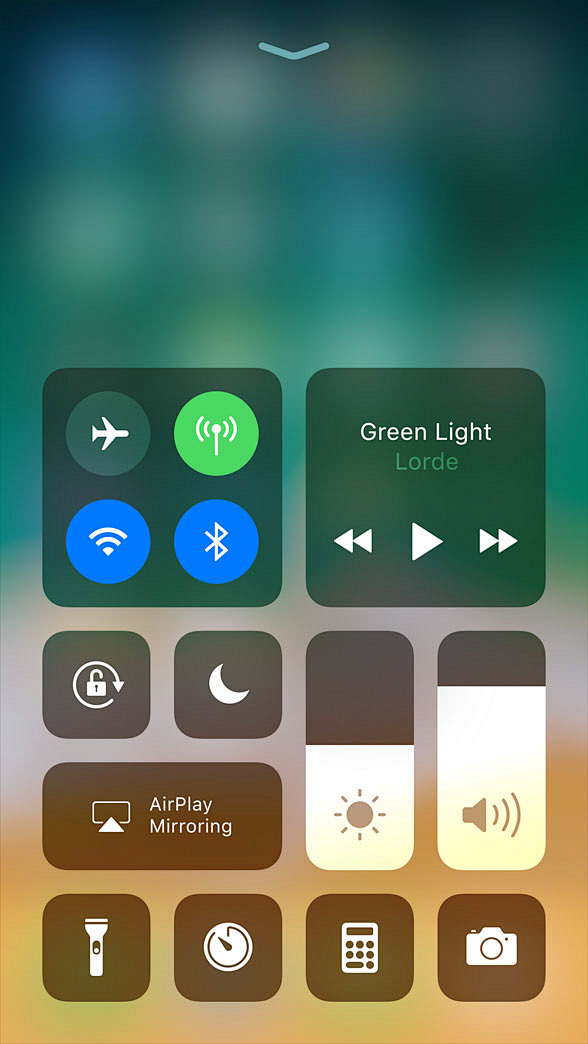iOS 11 Preview : Wit...