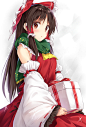 Tags: Anime, Pixiv Id 18445234, Touhou, Hakurei Reimu, Green Neckwear, Red Shirt, Red Skirt
