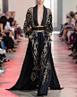 Elie Saab F/W 2019 Couture - BLACK ... 来自snapstyle - 微博