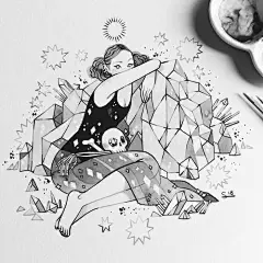 Sibylline_M的眼中，女孩子的形象应该是集时尚、美丽、梦幻于一身的，所以在她的每张作品绘画的时候，都是以一位靓丽的女孩子为主导。她们身穿不同的服饰，带有星空的艺术感。在梦幻的插画作品中，有女孩子对不同星际的畅想，如同自己就在不同的星际间穿梭，可以美艳至极。