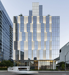 Umino-o采集到商业建筑立面肌理参考