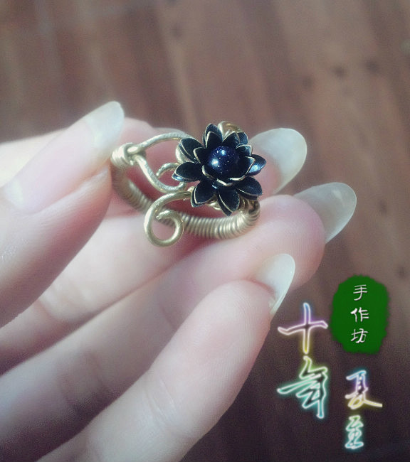 爱莲说系列 墨莲蓝沙石手工金属绕线戒指女...