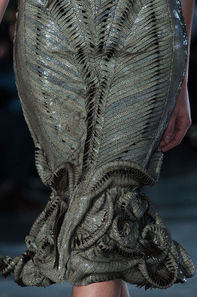 Iris van Herpen - Fa...