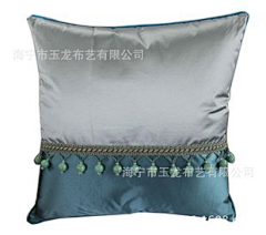 Authenticity采集到A Hold pillow 抱枕