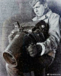 一些来自过去的技术：1860年的潜水服，1925年的单轮摩托车，二战时期的柯达相机……

今天看起来，反而好科幻。 ​​​​