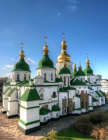 白色和绿色的搭配小清新
乌克兰的基辅圣索...