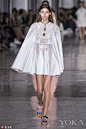 2019春夏巴黎时装周Giambattista Valli秀场_秀场直击_时装