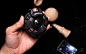 挑战地上最坚固运动相机名号，卡西欧 G'z EYE 香港登场 : 很擅长把相机包装成不同独特模样的卡西欧，最新就把相机给塞进 G-Shock 的外形设计，做出了拥有型格外观的 G'z EYE 系列，首款产品 GZE-1 更在今天抵港上架，定价 HK$3,480（约人民币 3,000 元）。小编今天就稍稍试用过这款 GZE-1，接下来就跟大家分享一下动手玩感受吧。
%Slideshow...