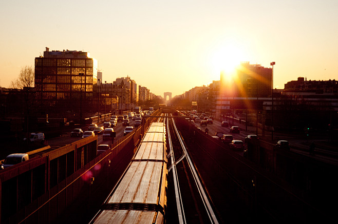 city-traffic-train-2...