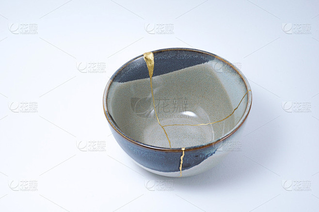 金杉破日本灰碗用金修补。