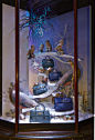 【图】迈宝瑞 (Mulberry) 在哈罗德百货推出圣诞主题橱窗，《唐顿庄园》演员Allen Leech轻声细述美妙冬日童话！_节日橱窗_海报时尚网