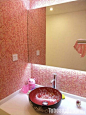 粉色系马赛克卫生间效果图—土拨鼠装饰设计门户