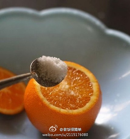 【最好的止咳方法——盐蒸橙子】1、彻底洗...