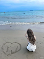 海边度假拍照20个万能pose沙滩拍出温柔氛围 - 小红书