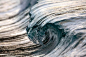 凝固的海浪 | 巴黎摄影师Pierre Carreau的高速摄影作品。