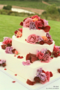 一场浪漫的婚礼怎么能没有一个甜蜜的大蛋糕做陪衬呢... - 微幸福 - 幸福婚嫁网